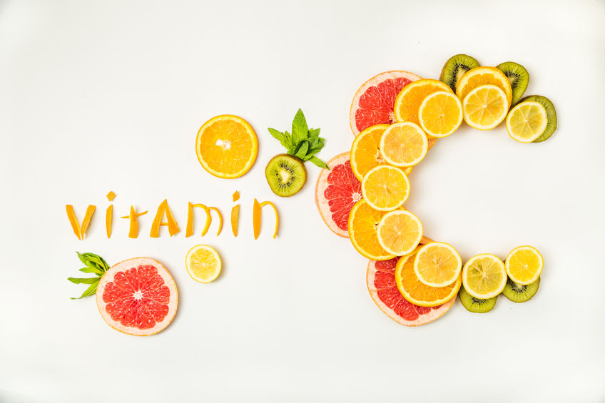 Al momento stai visualizzando Vitamina C: NON la produciamo…come mai?